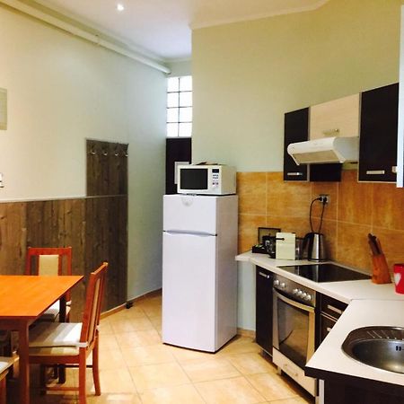 Kaz7 Kazinczy Apartment ブダペスト エクステリア 写真